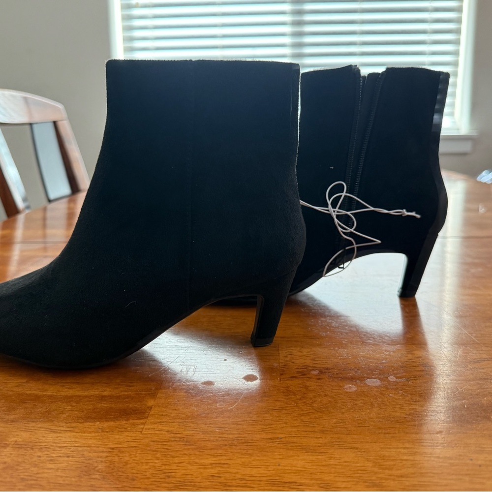 Elegant Black Ankle Boots